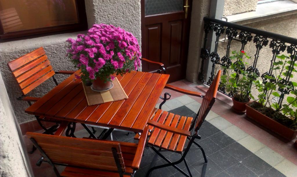 Apartament Piata Sfatului Braşov Esterno foto