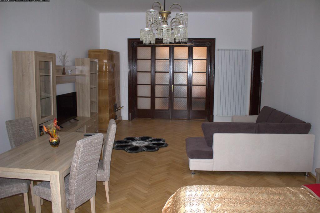 Apartament Piata Sfatului Braşov Esterno foto