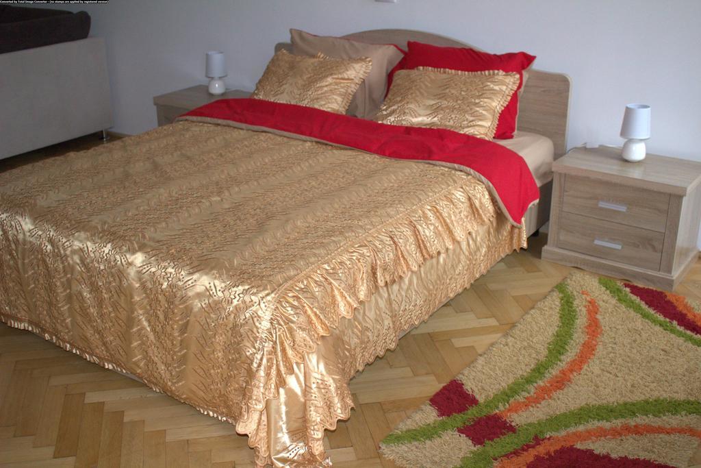 Apartament Piata Sfatului Braşov Esterno foto